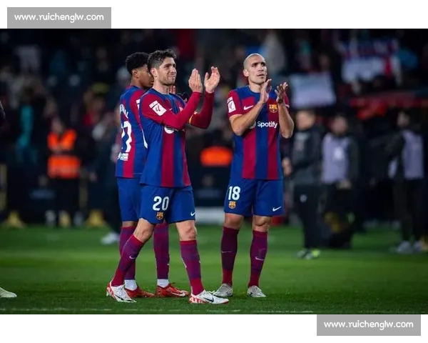 今日西甲：巴萨与皇马迎来激战，梅西重返诺坎普引发热议